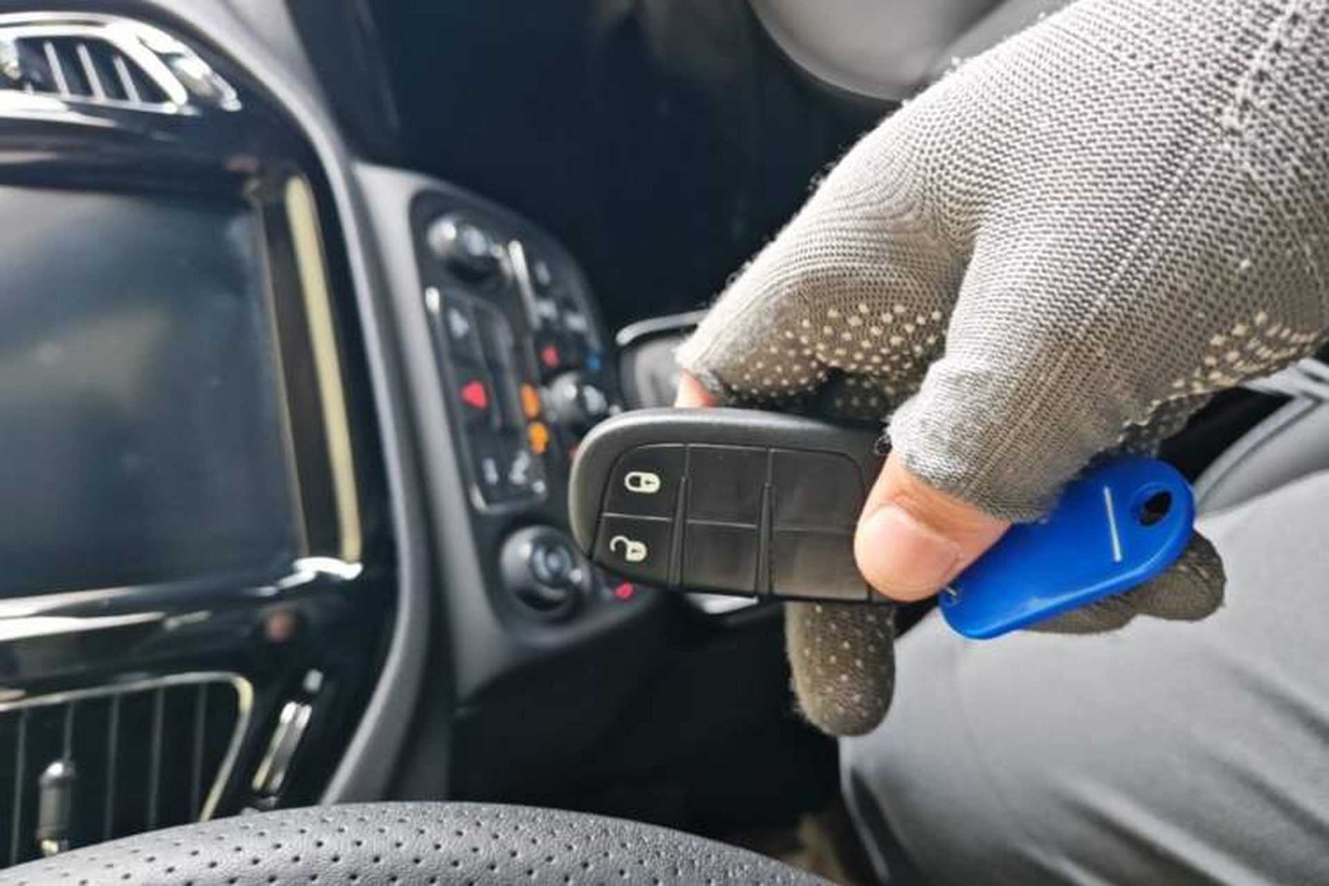 Used Jeep Compass 2019 220T Automatic Family Edition Vehicle Key