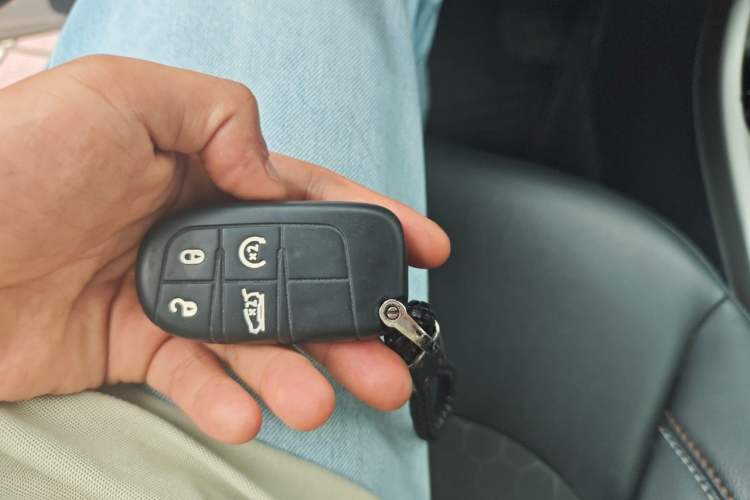 Used Jeep Compass 2019 220T Automatic Enjoyment Version Vehicle Key