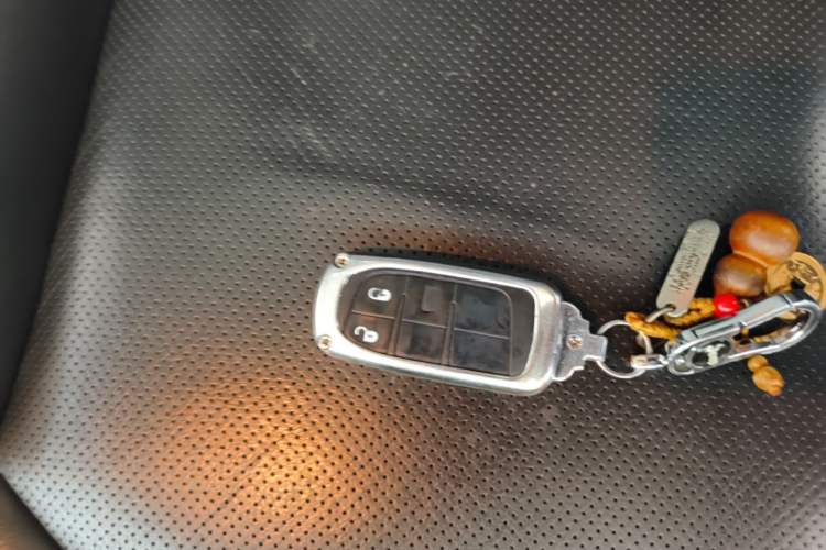 Used Jeep Compass 2019 200T Automatic Family Edition - Connected Large Screen Version Vehicle Key