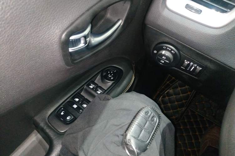 Used Jeep Compass 2019 200T Automatic Family Enjoyment Four-Wheel Drive - Connected Large Screen Version Vehicle Key