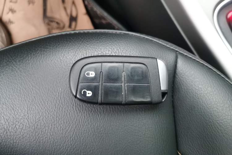 Used Jeep Compass 2019 220T Automatic Enjoyment Version Vehicle Key