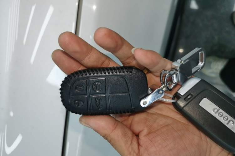 Used Jeep Compass 2019 200T Automatic Family Enjoyment Four-Wheel Drive - Connected Large Screen Version Vehicle Key