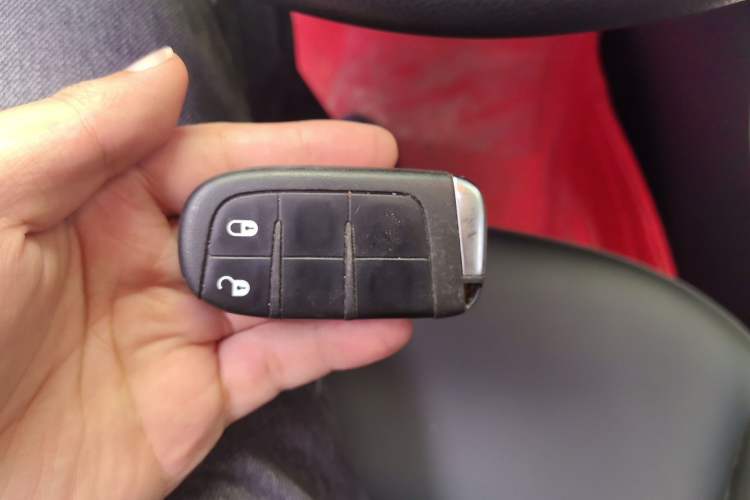 Used Jeep Compass 2019 220T Automatic Enjoyment Version Vehicle Key