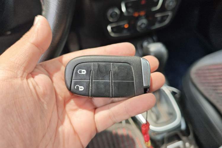 Used Jeep Compass 2019 220T Automatic Family Edition Vehicle Key