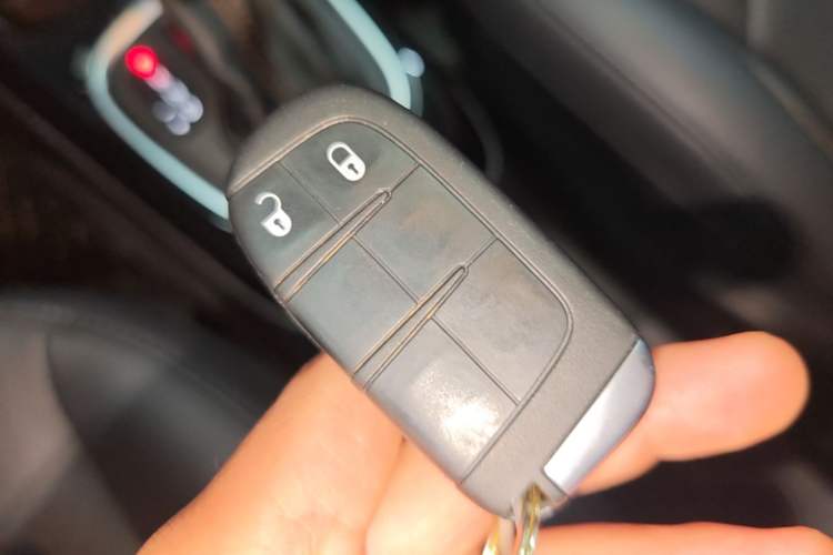 Used Jeep Compass 2019 220T Automatic Family Edition Vehicle Key