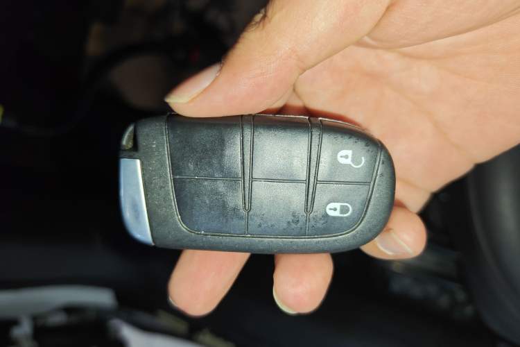 Used Jeep Compass 2019 220T Automatic Family Edition Vehicle Key