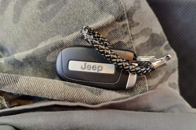 Used Jeep Compass 2019 200T Automatic Family Edition - Connected Large Screen Version Vehicle Key