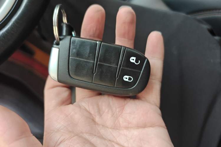 Used Jeep Compass 2019 220T Automatic Family Edition Vehicle Key