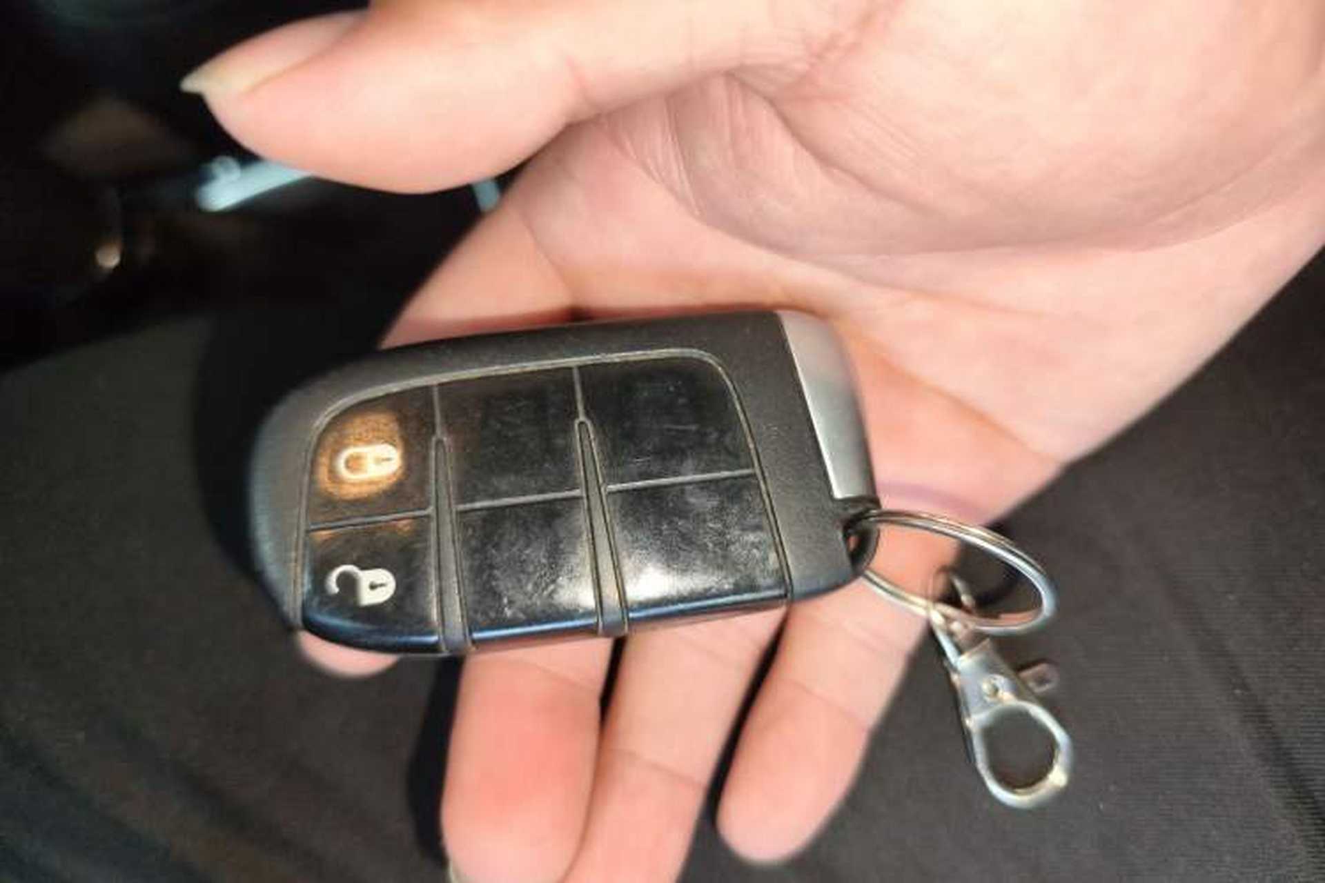 Used Jeep Compass 2019 220T Automatic Family Edition Vehicle Key
