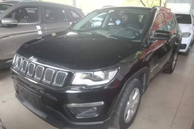 Ojetý Jeep Compass 2020 220T Automatic Leading Edition