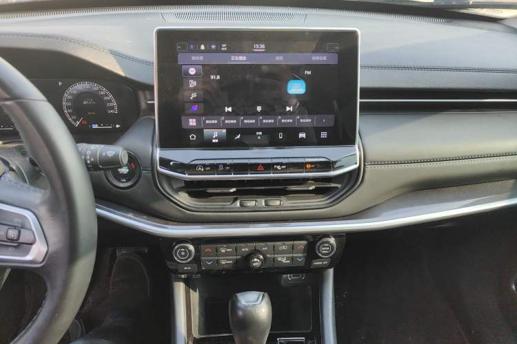 Used Jeep Compass 2020 220T Automatic Elite Edition Audio And AC Panel