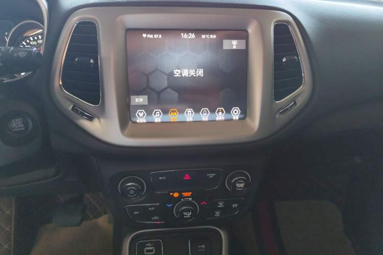 Used Jeep Compass 2020 220T Automatic Leading Edition Audio And AC Panel