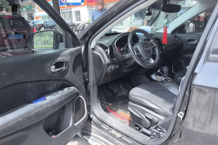 Used Jeep Compass 2020 220T Automatic Elite Edition Driver Seat