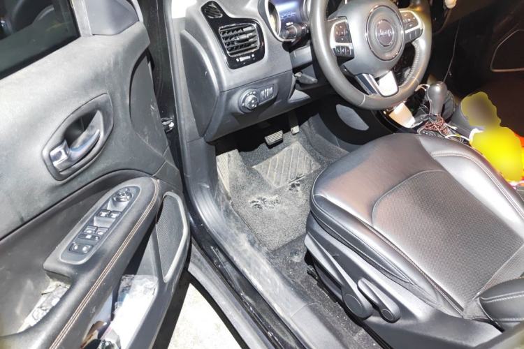 Used Jeep Compass 2020 220T Automatic Elite Edition Driver Seat