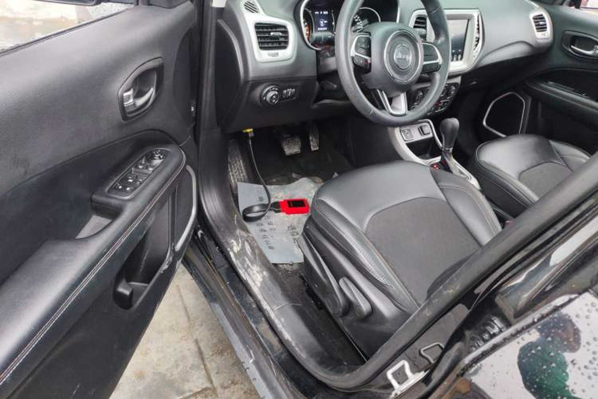 Used Jeep Compass 2020 220T Automatic Leading Edition Driver Seat