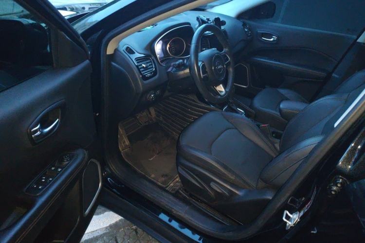 Used Jeep Compass 2020 220T Automatic Elite Edition Driver Seat
