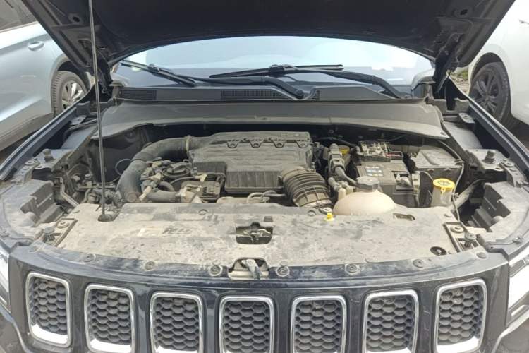 Used Jeep Compass 2020 220T Automatic Elite Edition Engine Bay