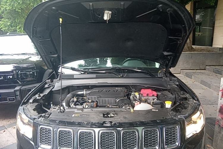 Used Jeep Compass 2020 220T Automatic Elite Edition Engine Bay
