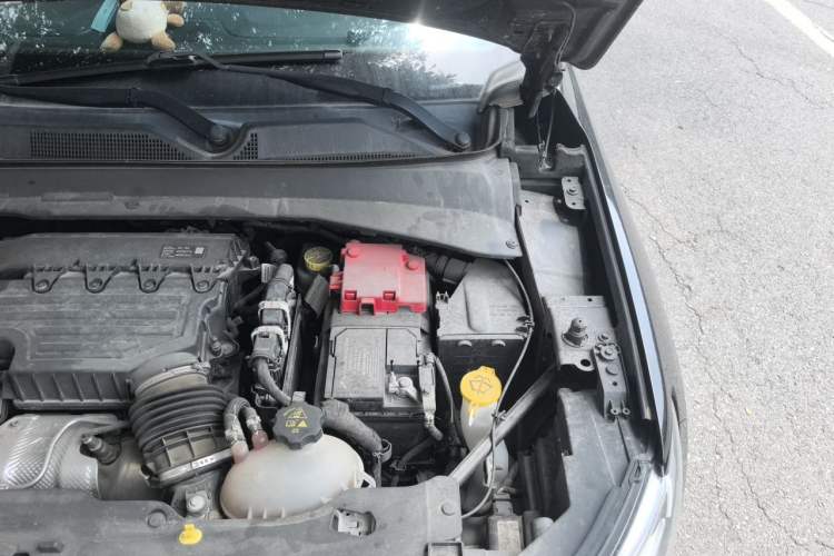 Used Jeep Compass 2020 220T Automatic Elite Edition Engine Bay Left