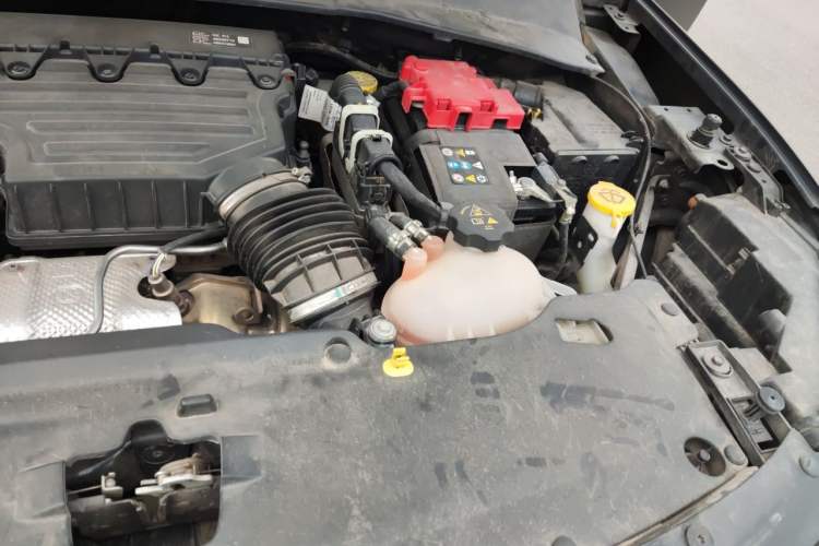 Used Jeep Compass 2020 220T Automatic Elite Edition Engine Bay Left