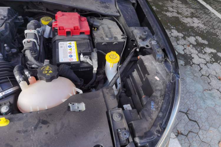 Used Jeep Compass 2020 220T Automatic Elite Edition Engine Bay Left