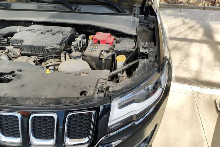 Used Jeep Compass 2020 220T Automatic Elite Edition Engine Bay Left