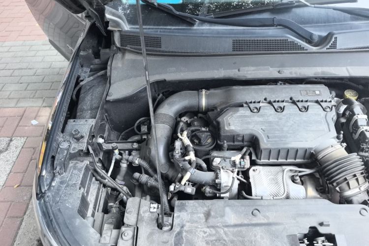 Used Jeep Compass 2020 220T Automatic Elite Edition Engine Bay Right