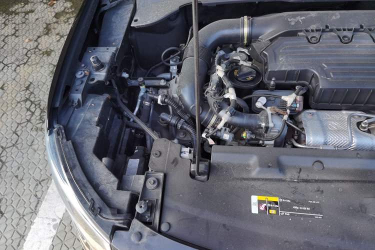 Used Jeep Compass 2020 220T Automatic Elite Edition Engine Bay Right