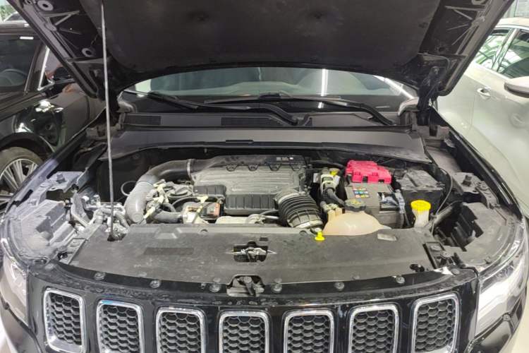 Used Jeep Compass 2020 220T Automatic Elite Edition Engine Bay