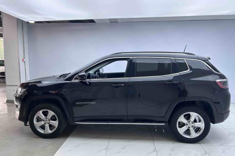 Used Jeep Compass 2020 220T Automatic Elite Edition Exterior 2