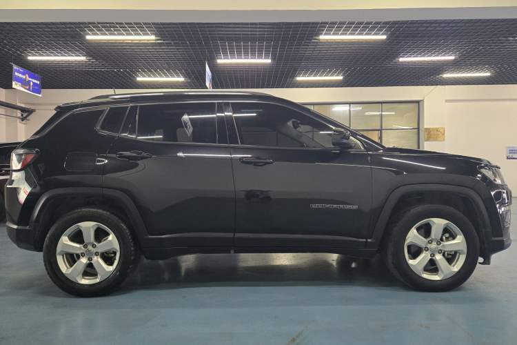 Used Jeep Compass 2020 220T Automatic Elite Edition Exterior 3