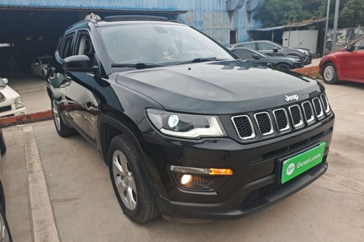 Used Jeep Compass 2020 220T Automatic Leading Edition Front Right 45 Deg