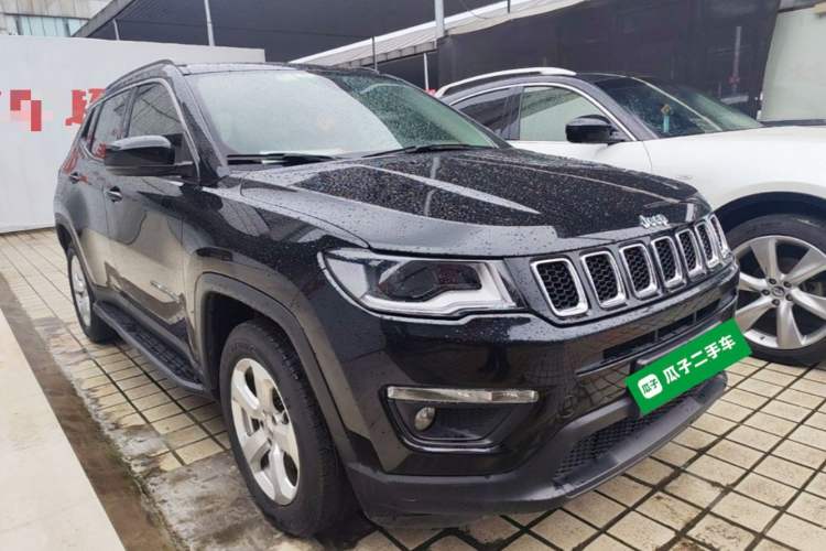 Used Jeep Compass 2020 220T Automatic Leading Edition Front Right 45 Deg