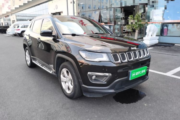 Used Jeep Compass 2020 220T Automatic Leading Edition Front Right 45 Deg