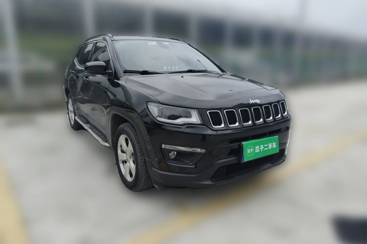 Used Jeep Compass 2020 220T Automatic Leading Edition Front Right 45 Deg