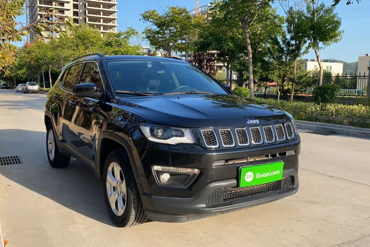 Used Jeep Compass 2020 220T Automatic Leading Edition Front Right 45 Deg
