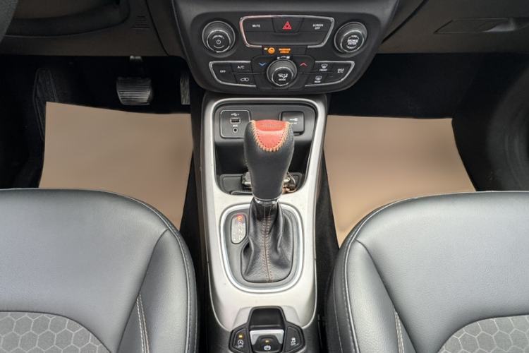 Used Jeep Compass 2020 220T Automatic Leading Edition