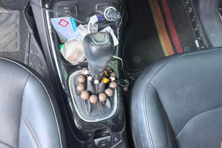 Used Jeep Compass 2020 220T Automatic Elite Edition Gear Lever