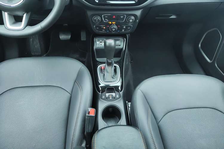 Used Jeep Compass 2020 220T Automatic Elite Edition Gear Lever