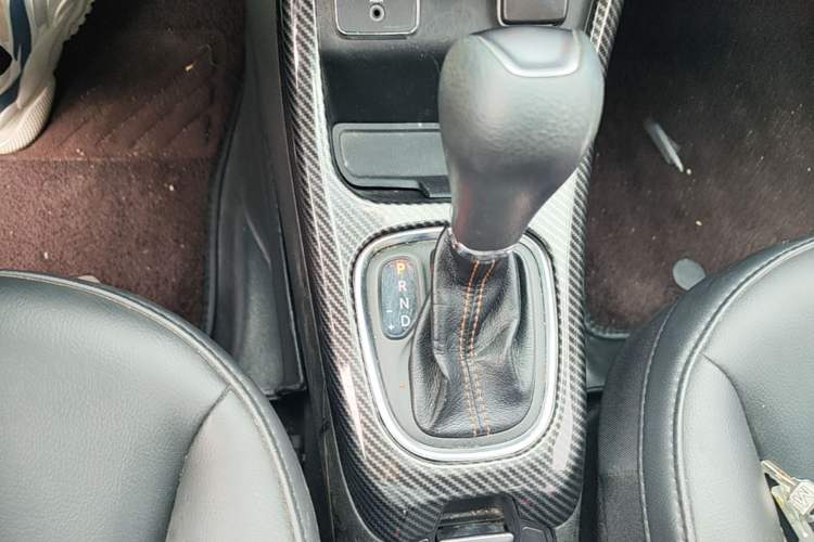 Used Jeep Compass 2020 220T Automatic Leading Edition Gear Lever