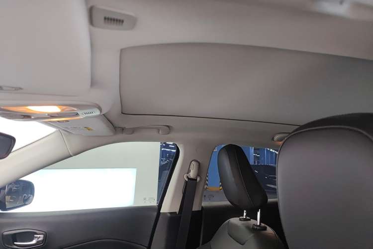 Used Jeep Compass 2020 220T Automatic Leading Edition Headliner