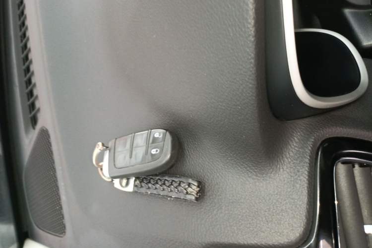 Used Jeep Compass 2020 220T Automatic Elite Edition Interior 1