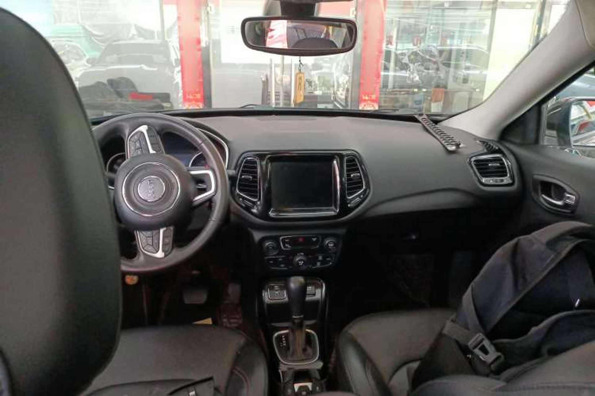 Used Jeep Compass 2020 220T Automatic Elite Edition Interior 2