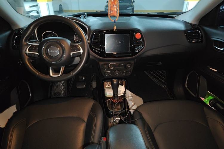 Used Jeep Compass 2020 220T Automatic Elite Edition Interior 2