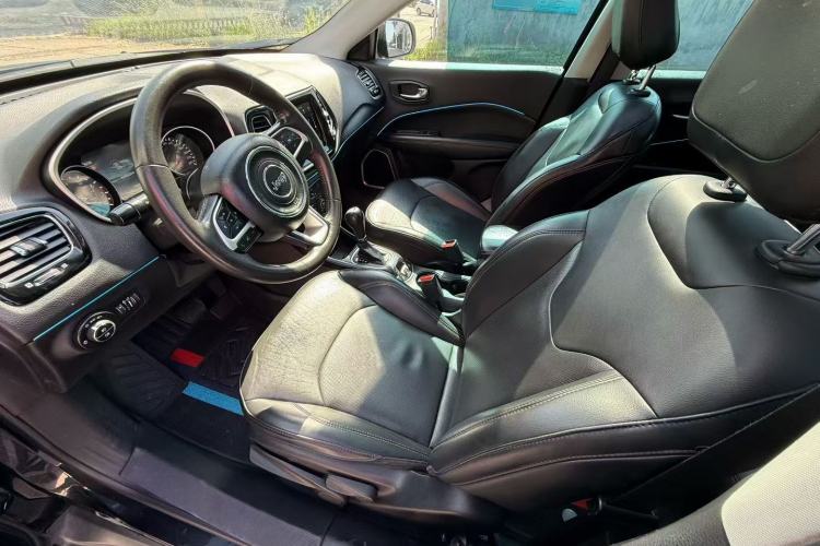 Used Jeep Compass 2020 220T Automatic Elite Edition Interior 3