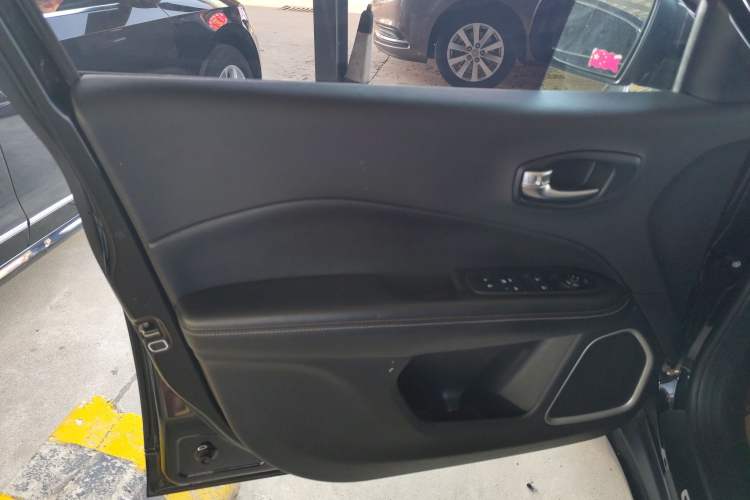 Used Jeep Compass 2020 220T Automatic Leading Edition Left Front Door Interior