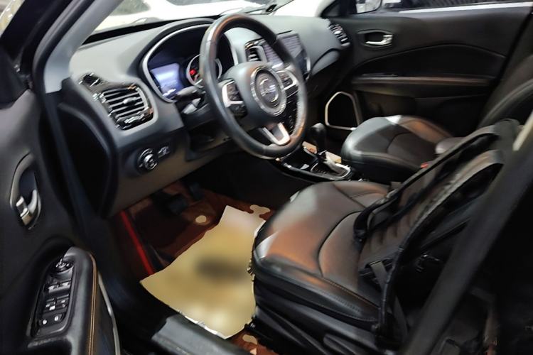 Used Jeep Compass 2020 220T Automatic Elite Edition Left Front Seat