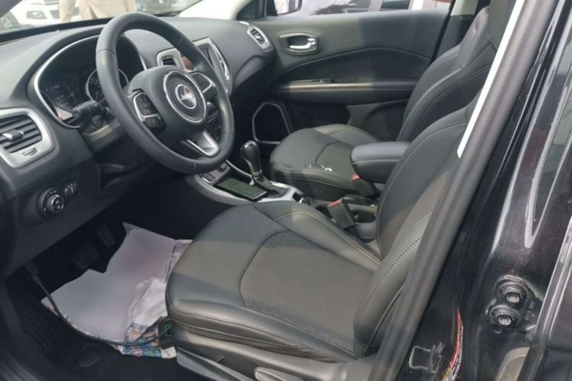 Used Jeep Compass 2020 220T Automatic Leading Edition Left Front Seat
