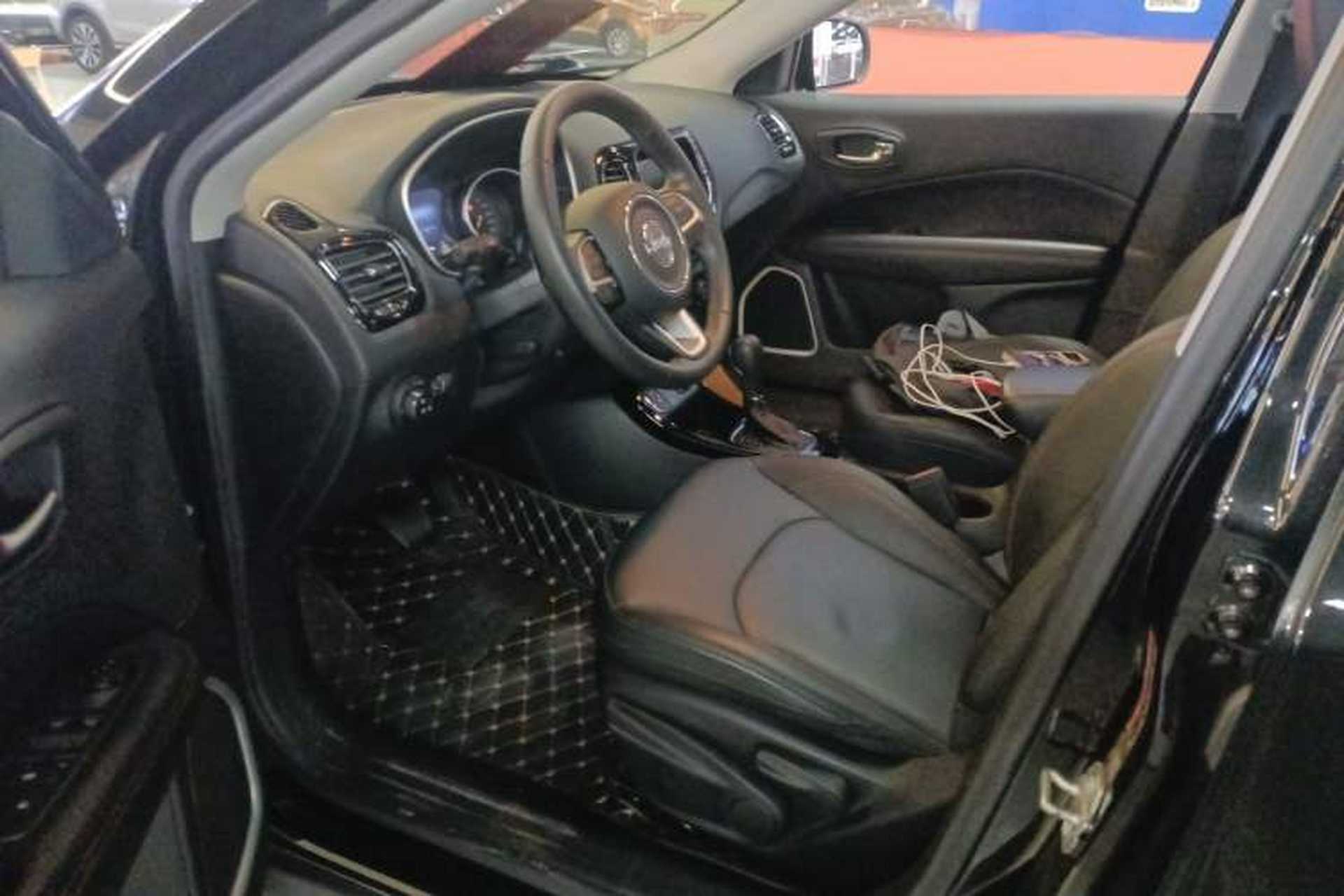 Used Jeep Compass 2020 220T Automatic Elite Edition Left Front Seat