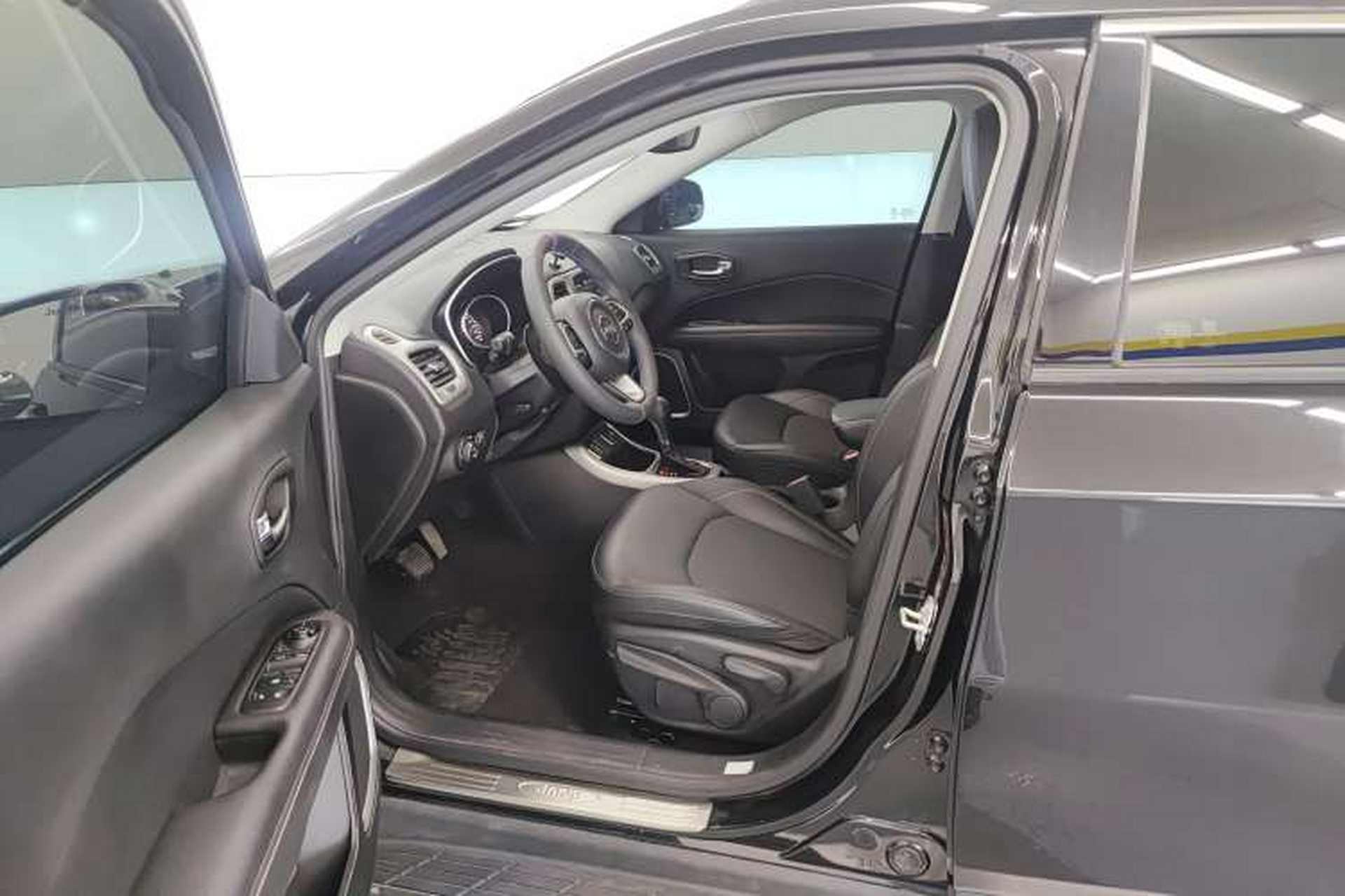 Used Jeep Compass 2020 220T Automatic Leading Edition Left Front Seat